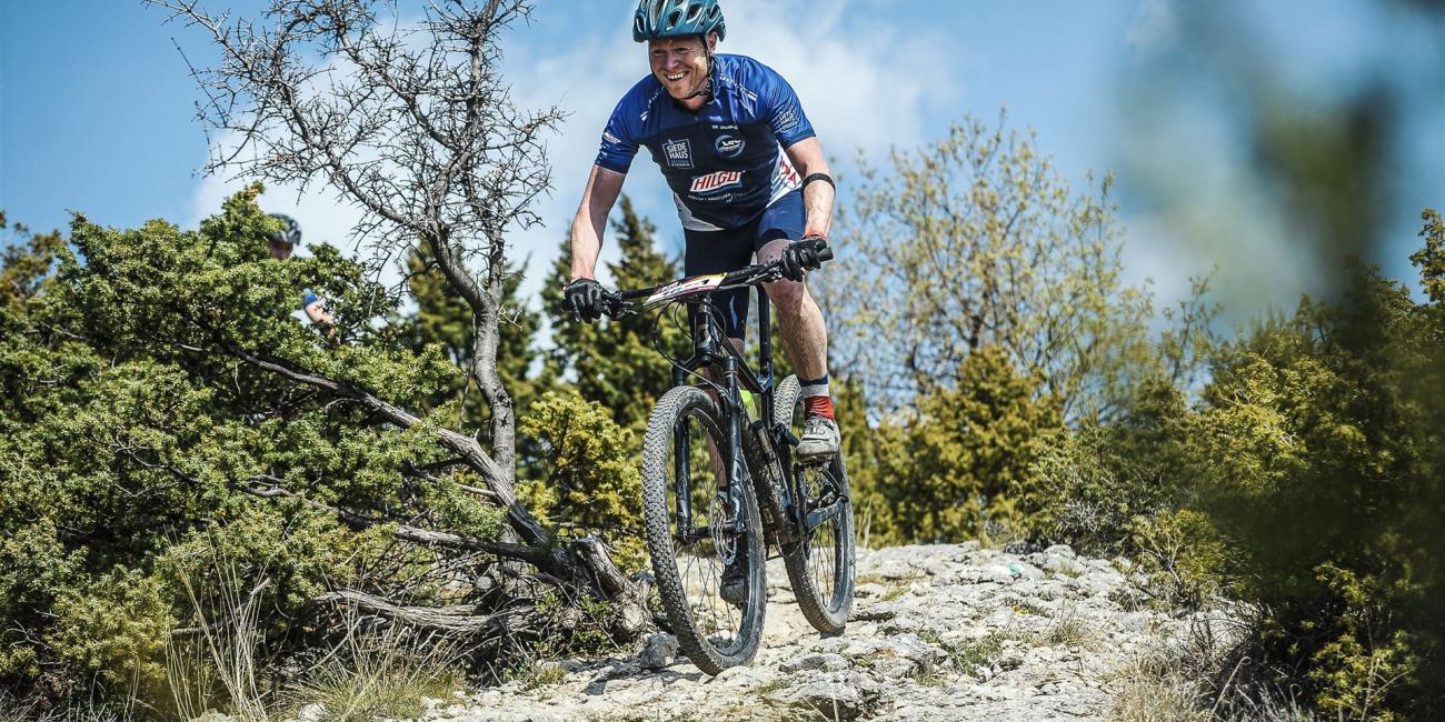4 Islands Stage Race - die 1. Etappe: Leichte Anspannung und die harte Landung auf dem Mond